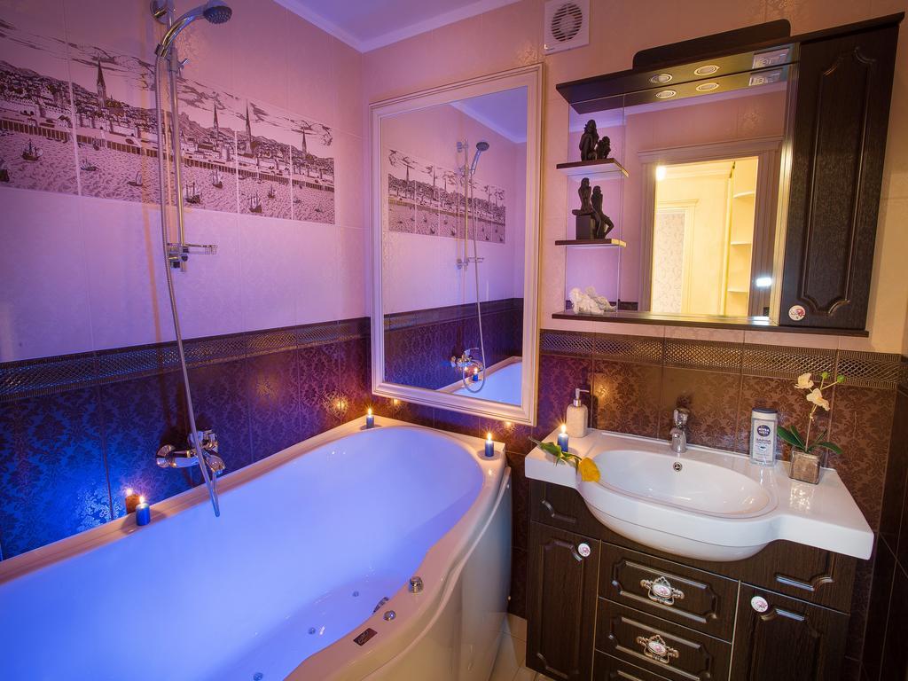 Luxury Apartments With Jacuzzi Sumy Room photo